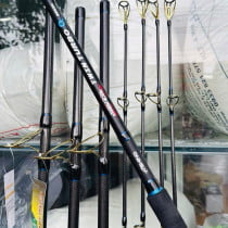 Cần Ashino TWIN TURBO 3m20XH.chuyên săn cá lớn,bạo lực.đọt 4li,pu 16.tải mồi 1kg-1,5kg.