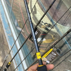 Cần câu cá DAIWA CROSSFIRE X 702 MH ( 2 m1 ) thích hợp câu lure.hàng chính hãng.