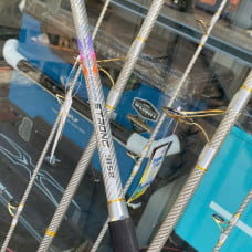 Cần ASHINO STRONG 3m15 3m.2m7.bản Khoen vàng đọt 3li6 câu cá tra ,chim ( cá lớn) cảm giác.